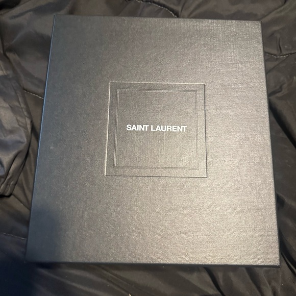 Saint Laurent
Lila Sandals In Crepe Satin - Picture 2 of 8